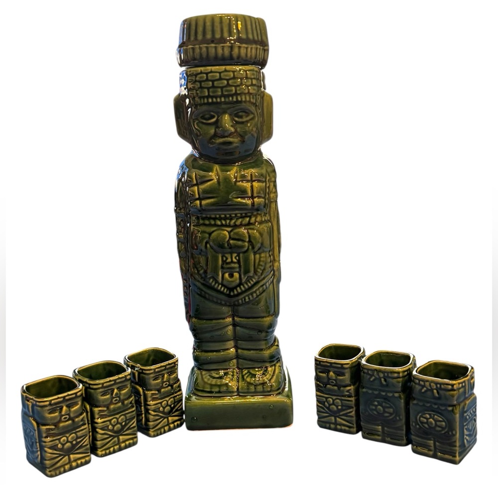 Vintage Mexico Aztec Mayan Tiki Statue liquor decanter Shot Glass Set 7 pcs